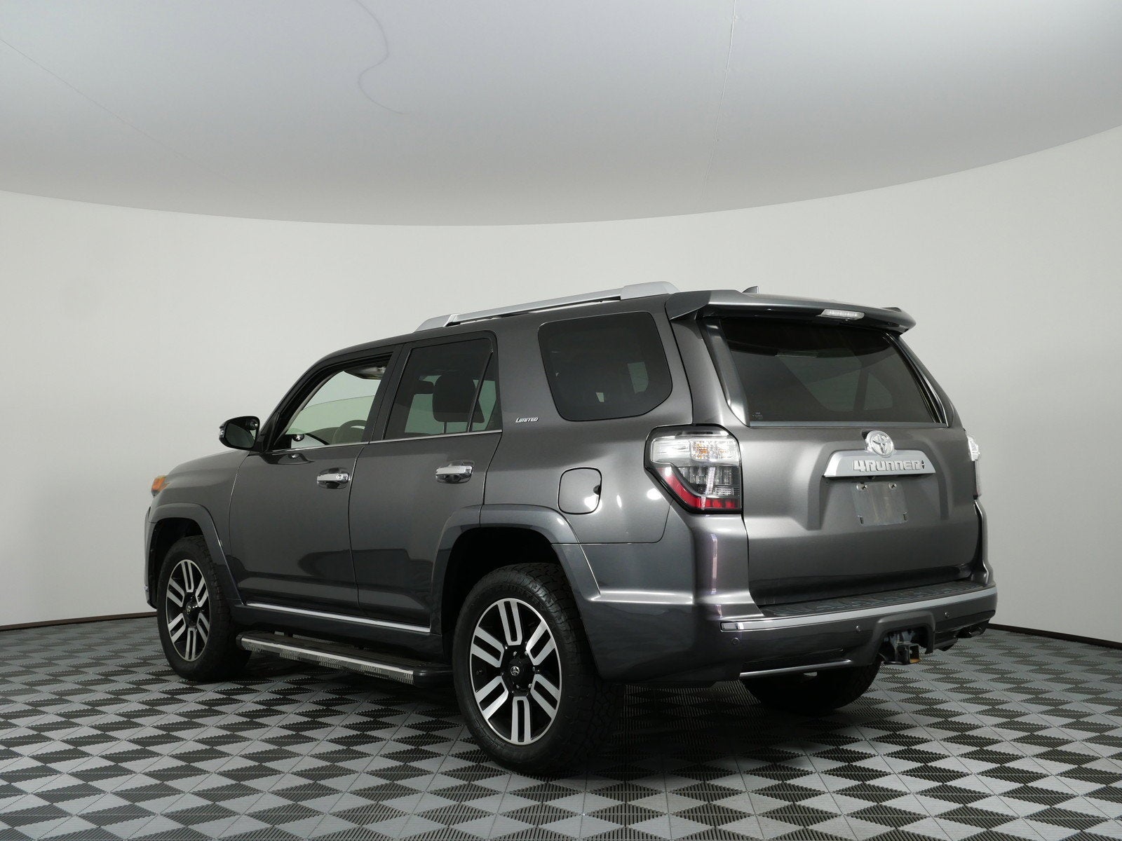 2016 Toyota 4Runner Limited 4WD *WELL MAINTAINED!*