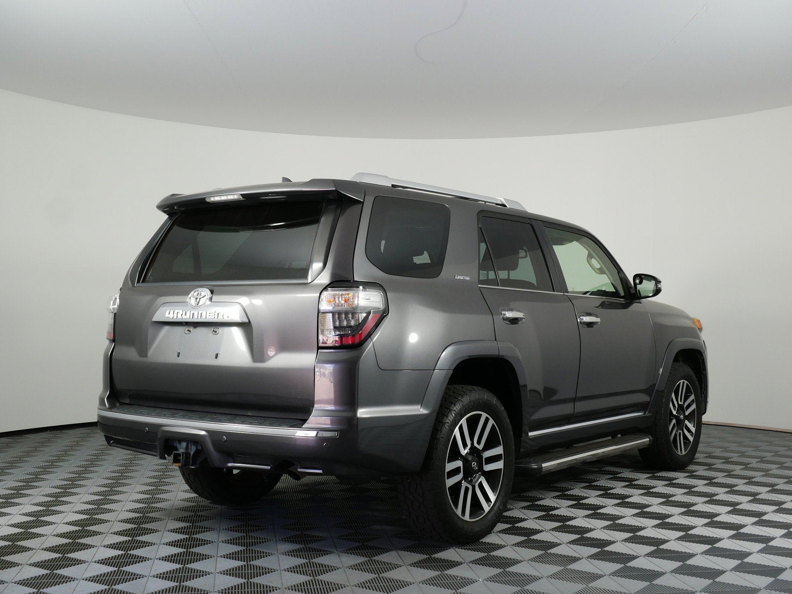 2016 Toyota 4Runner Limited 4WD *WELL MAINTAINED!*