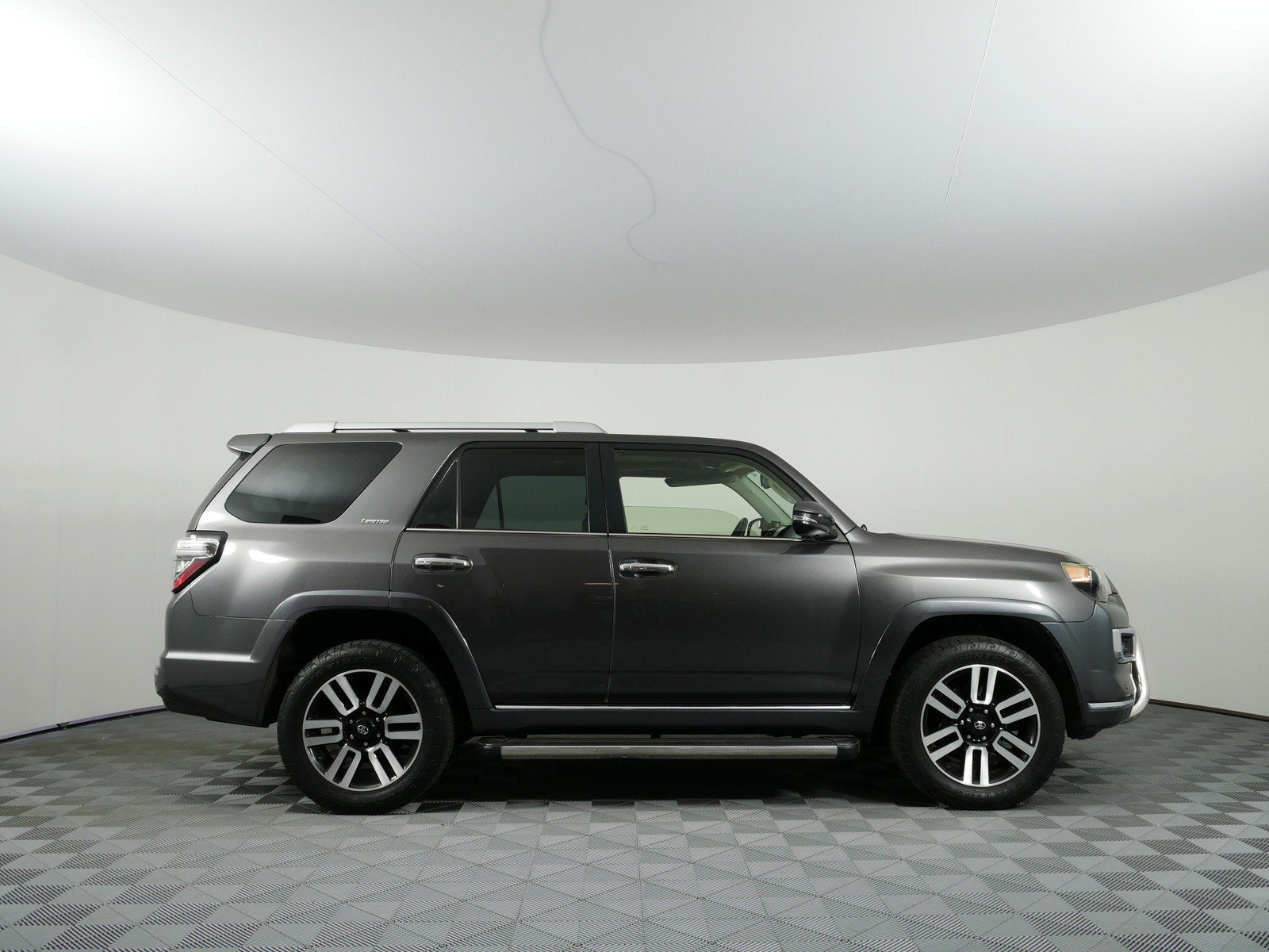 2016 Toyota 4Runner Limited 4WD *WELL MAINTAINED!*