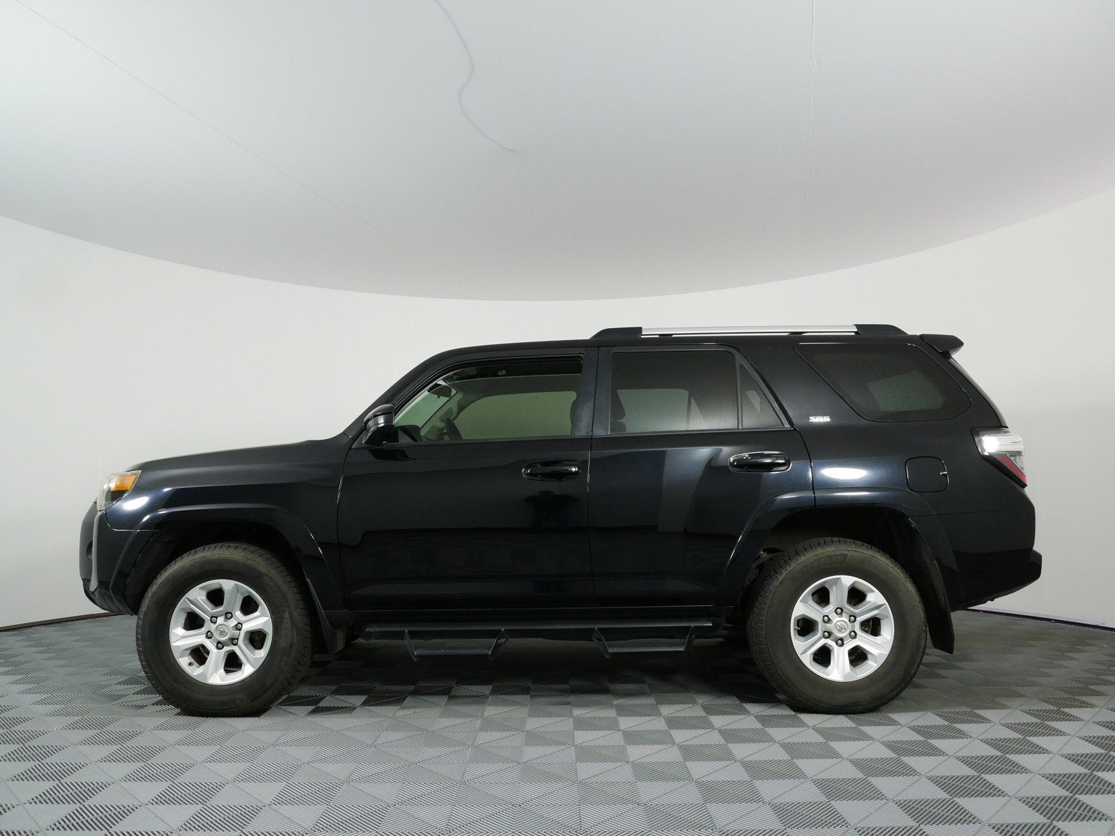 2019 Toyota 4Runner SR5 4WD *RELIABLE & RUNS STRONG!*