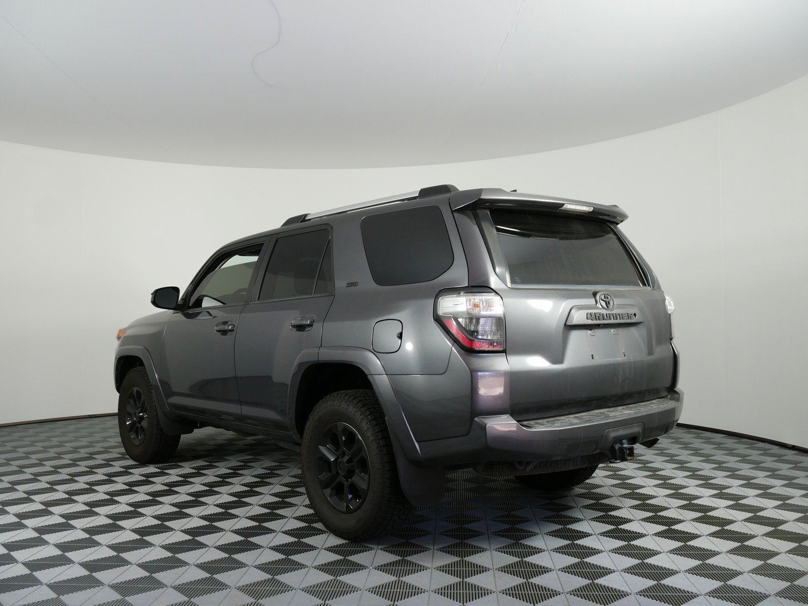 2020 Toyota 4Runner SR5 4WD *CLEAN CARFAX*