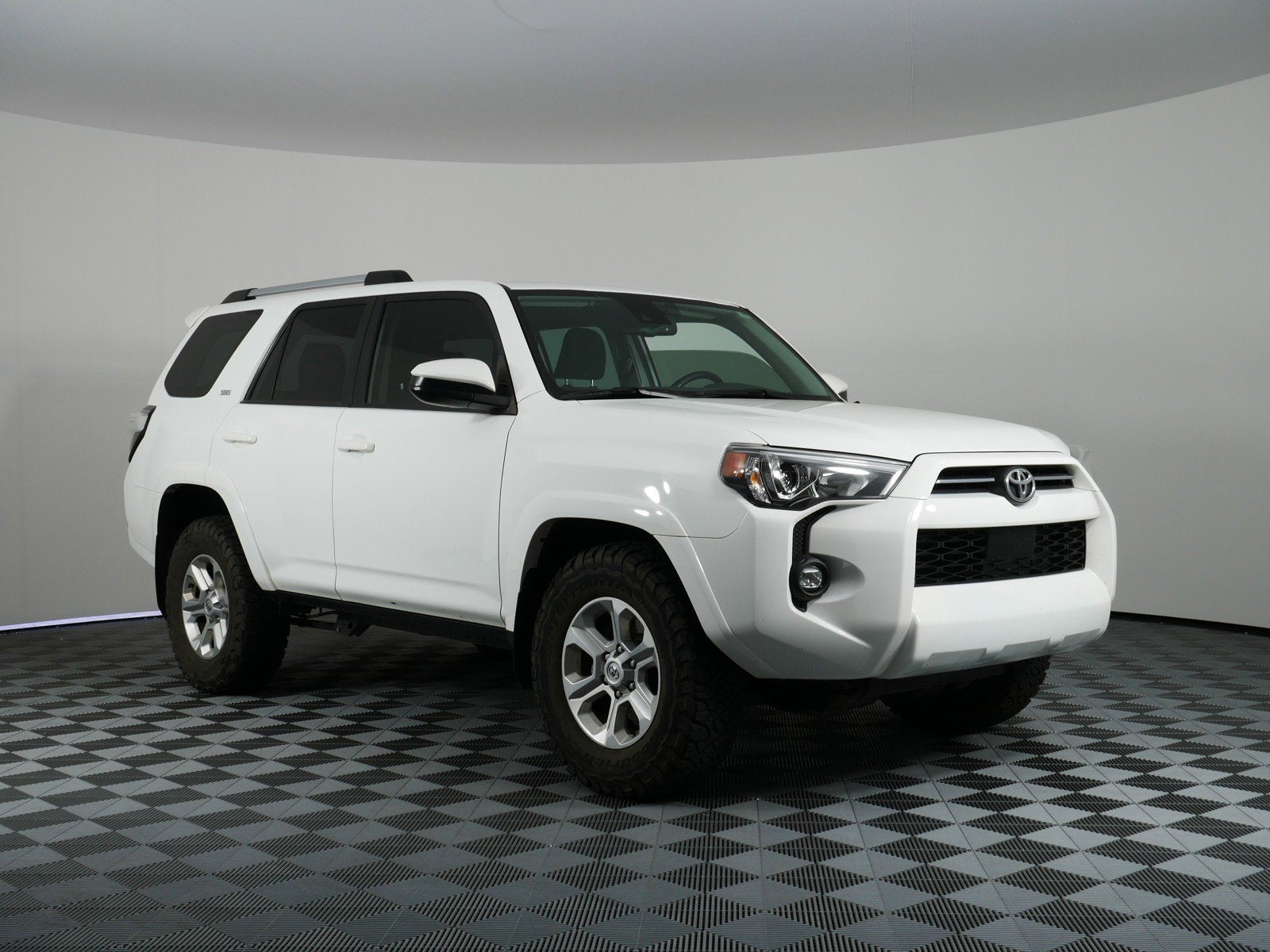 2024 Toyota 4Runner SR5 2WD *1-OWNER*