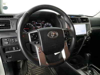 2023 Toyota 4Runner SR5 RWD *1-OWNER, CLENA CARFAX!*