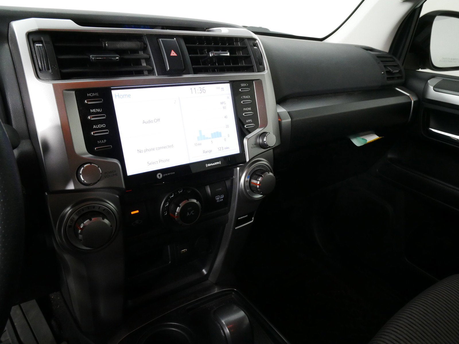 2023 Toyota 4Runner SR5 RWD *1-OWNER, CLENA CARFAX!*