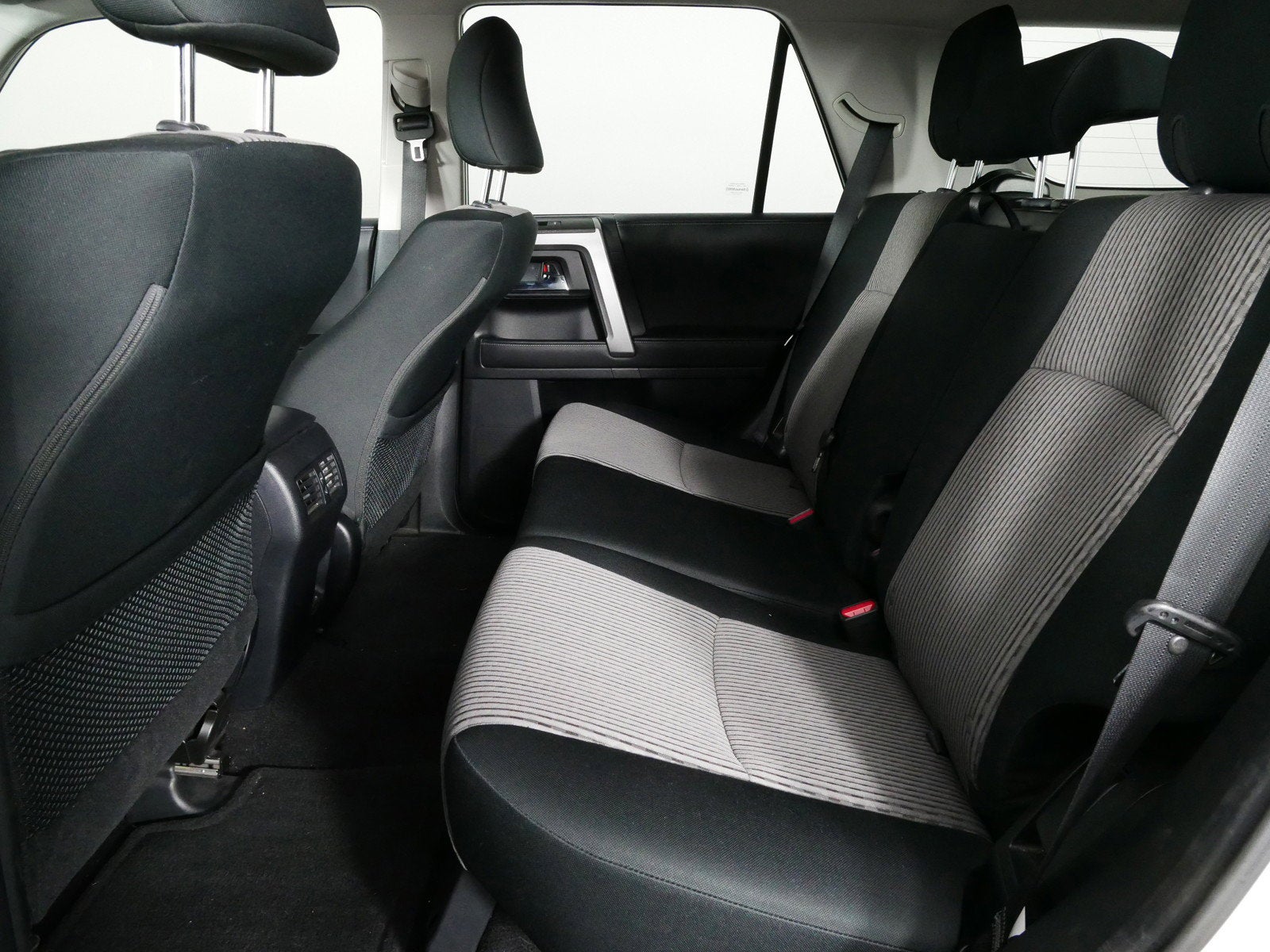 2023 Toyota 4Runner SR5 RWD *1-OWNER, CLENA CARFAX!*