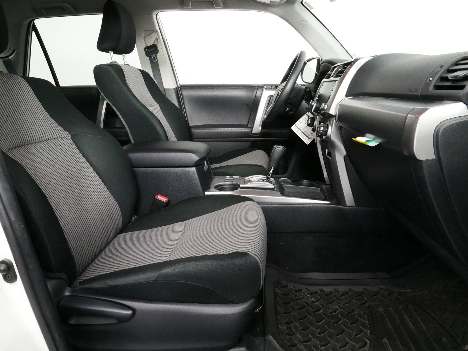 2023 Toyota 4Runner SR5 RWD *1-OWNER, CLENA CARFAX!*