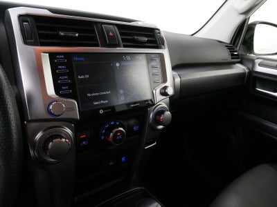 2023 Toyota 4Runner SR5 Premium *1-OWNER*