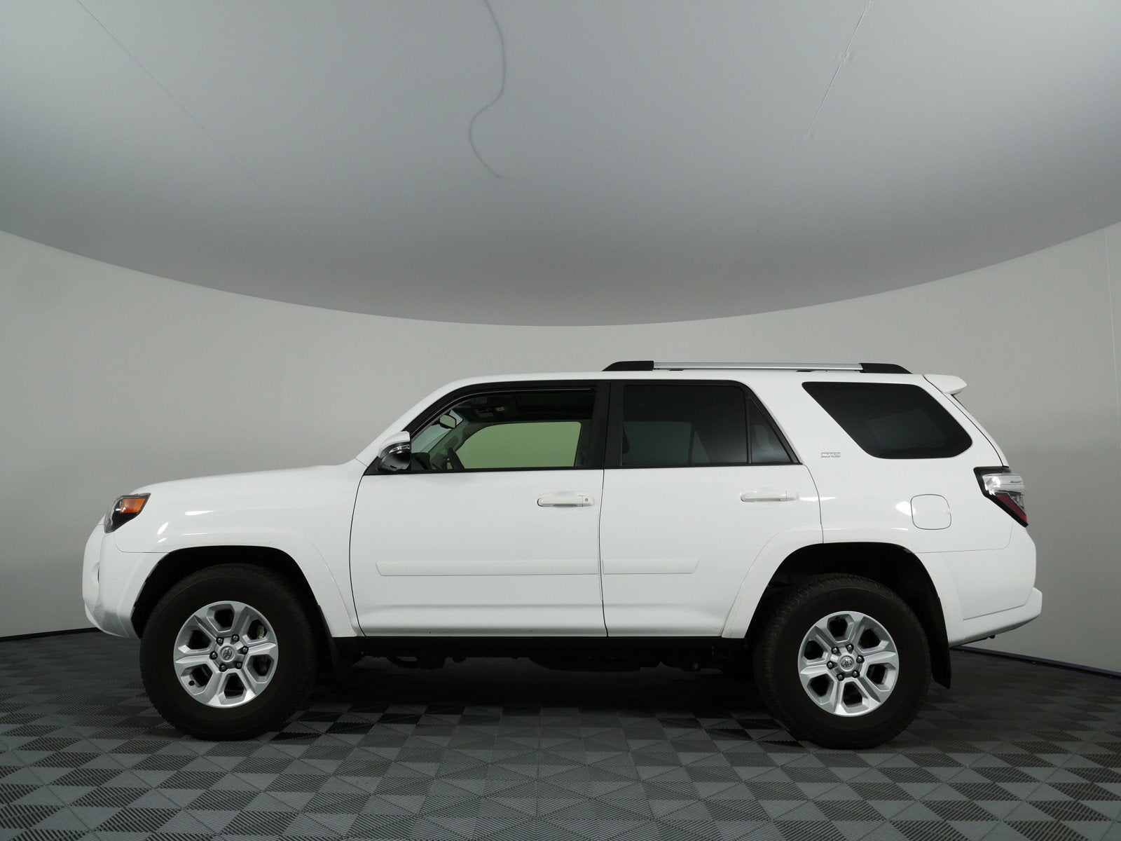 2023 Toyota 4Runner SR5 Premium *1-OWNER*