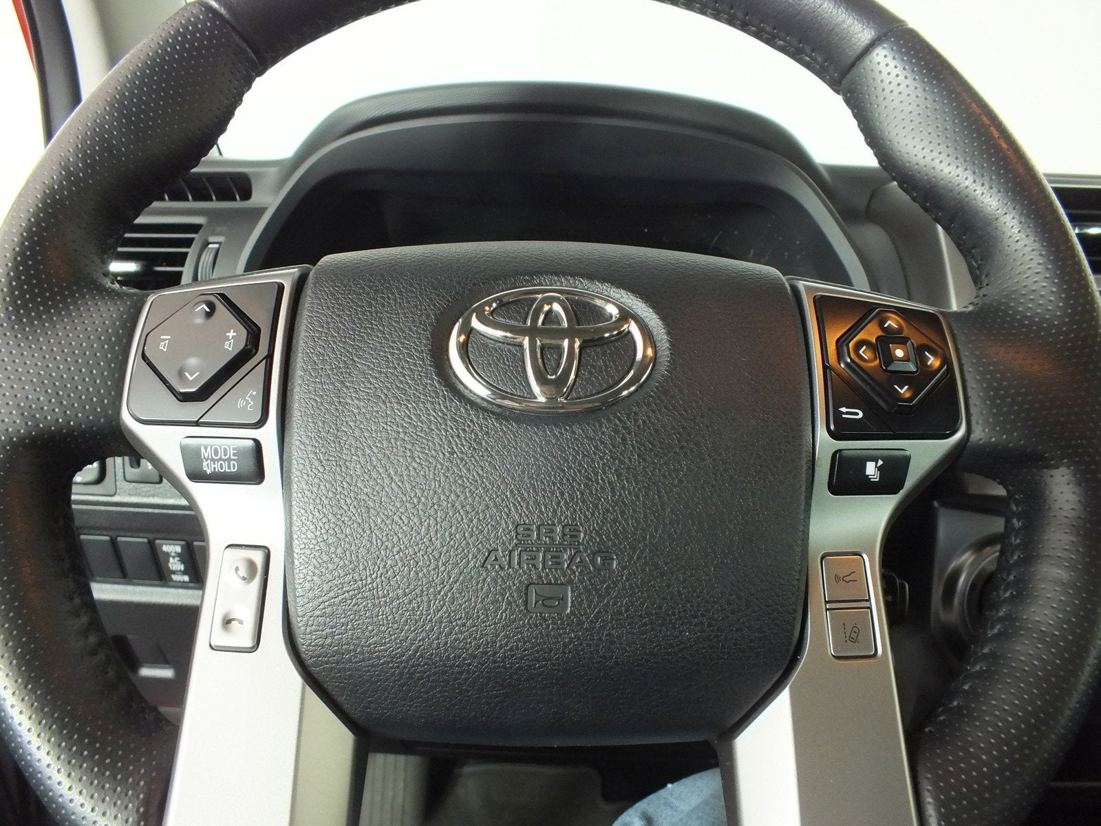 2024 Toyota 4Runner SR5 Premium *UNDER 20K MILES!*