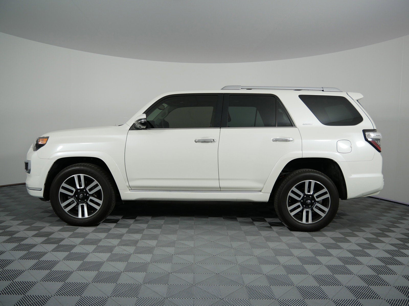 2023 Toyota 4Runner Limited 4WD *1-OWNER*