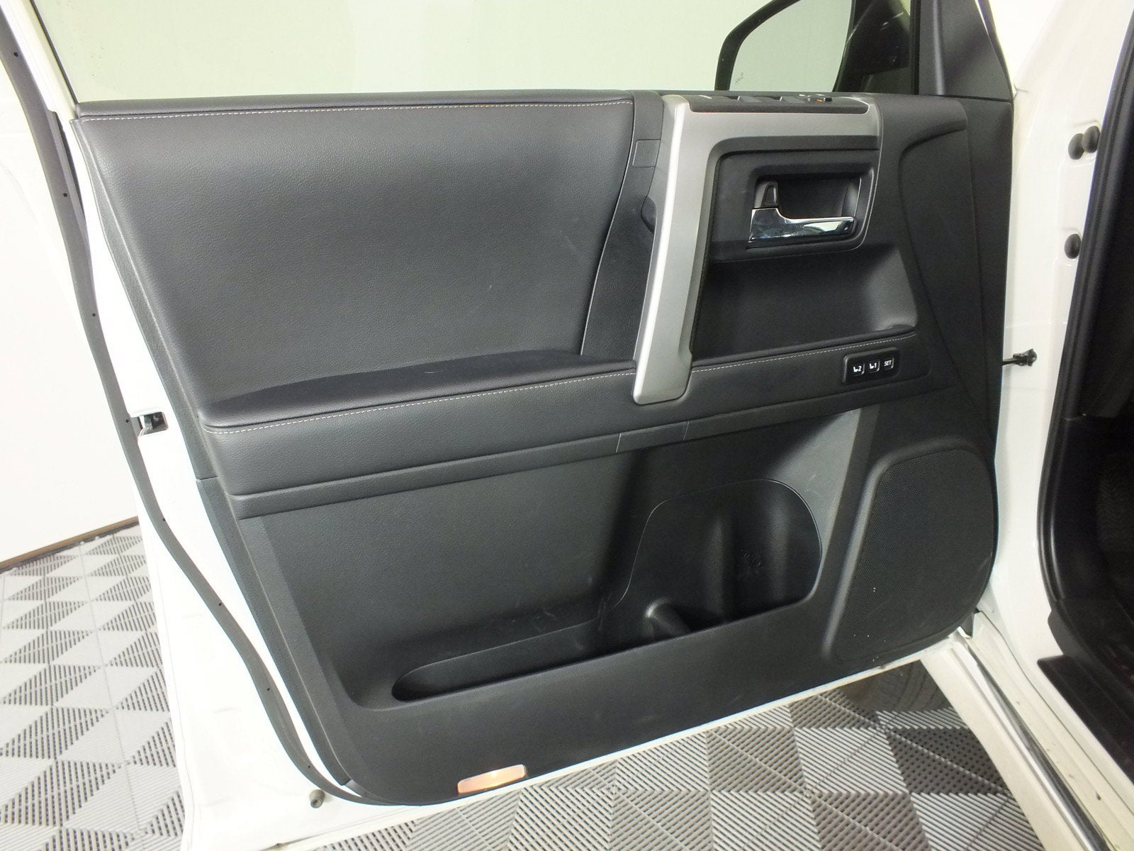 2023 Toyota 4Runner Limited 4WD *1-OWNER*
