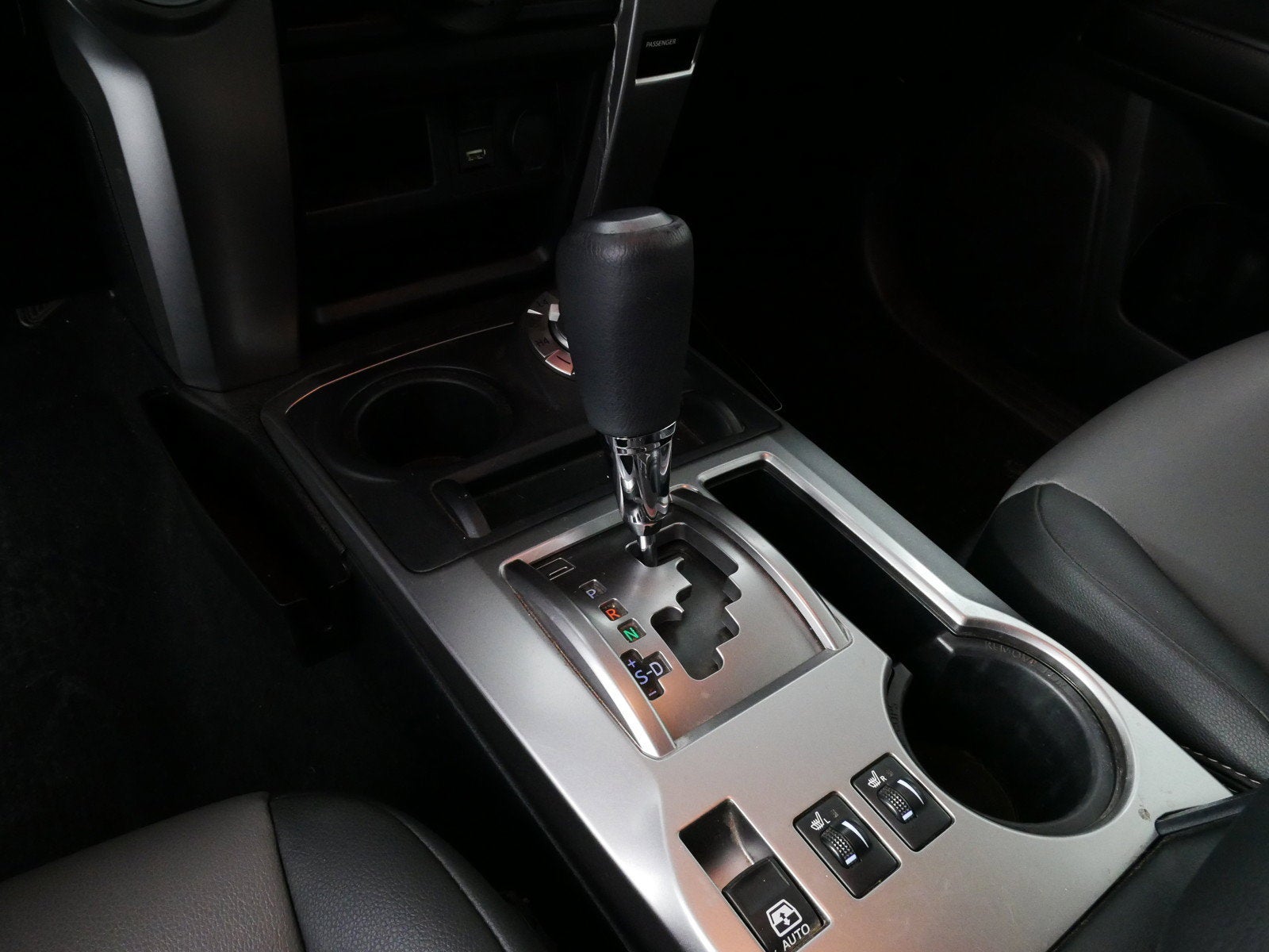 2023 Toyota 4Runner SR5 Premium 4WD *1-OWNER*