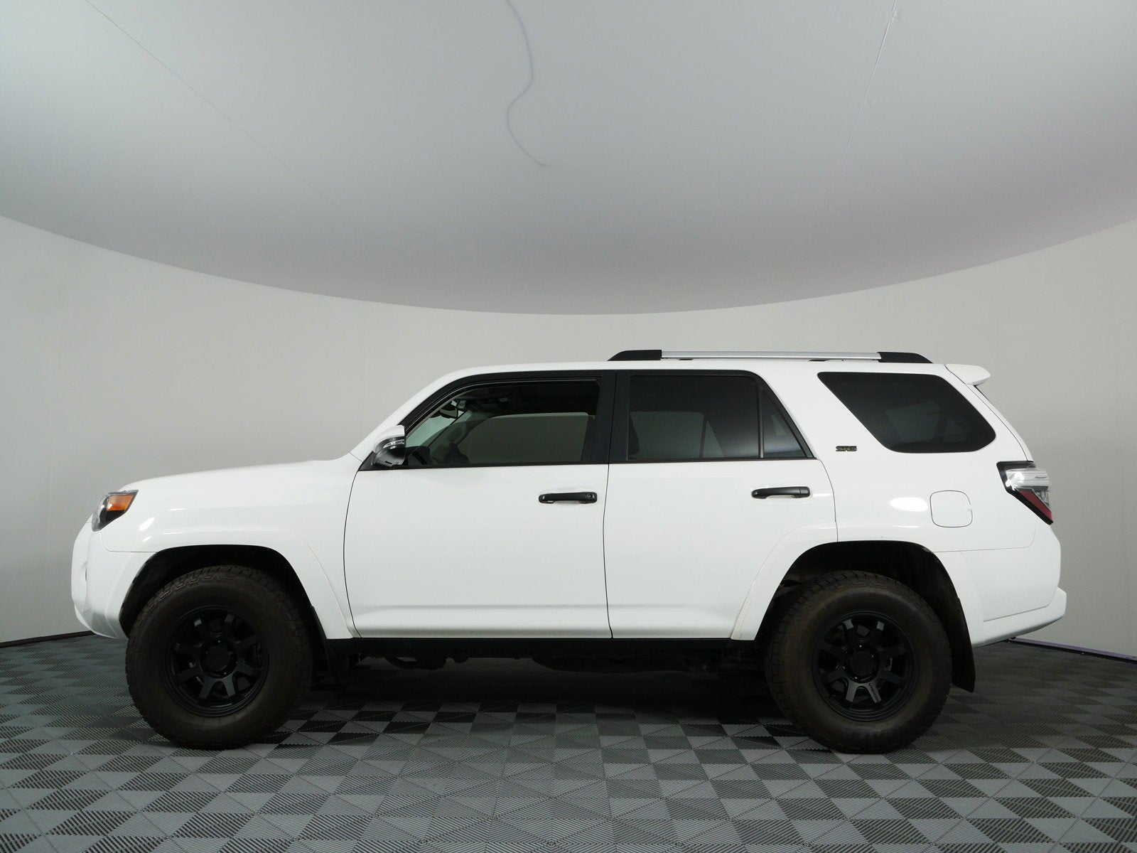 2022 Toyota 4Runner SR5 Premium 4WD *CLEAN CARFAX! LOOKS GREAT!*