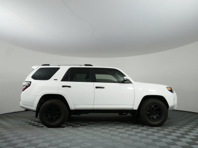 2022 Toyota 4Runner SR5 Premium 4WD *CLEAN CARFAX! LOOKS GREAT!*