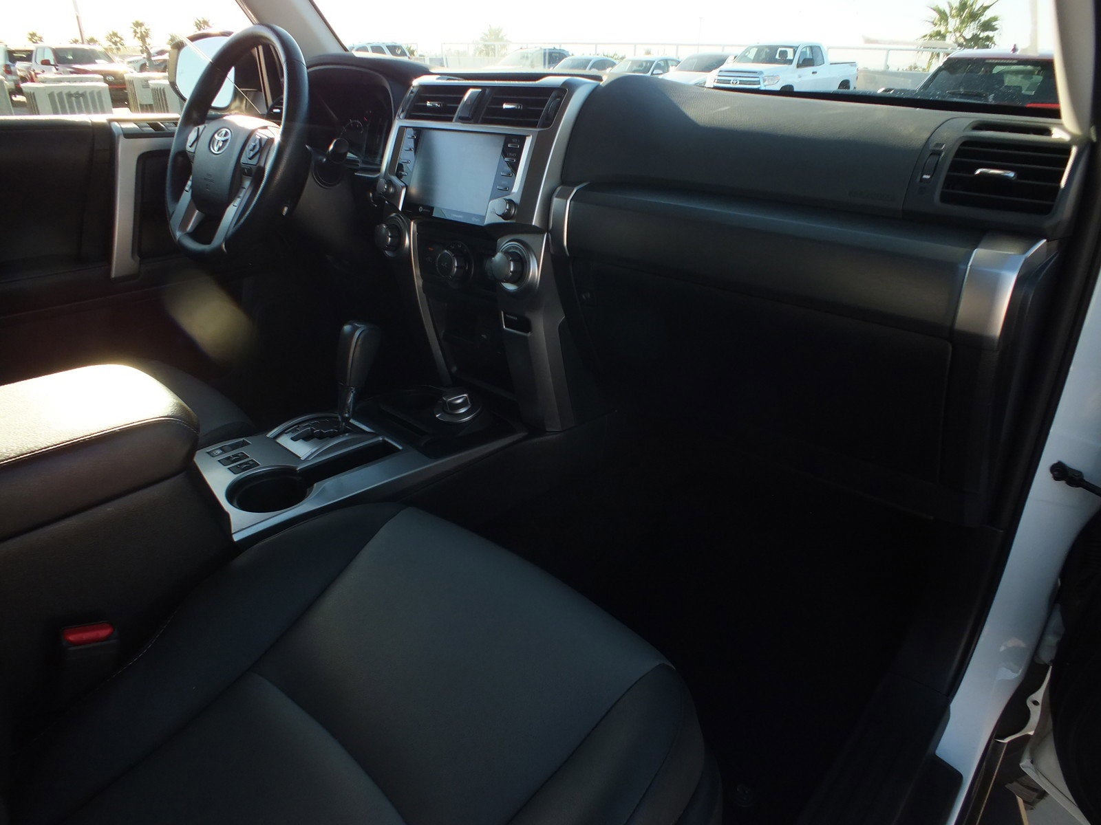 2024 Toyota 4Runner SR5 Premium 4X4 *1 OWNER, CLEAN CARFAX!*