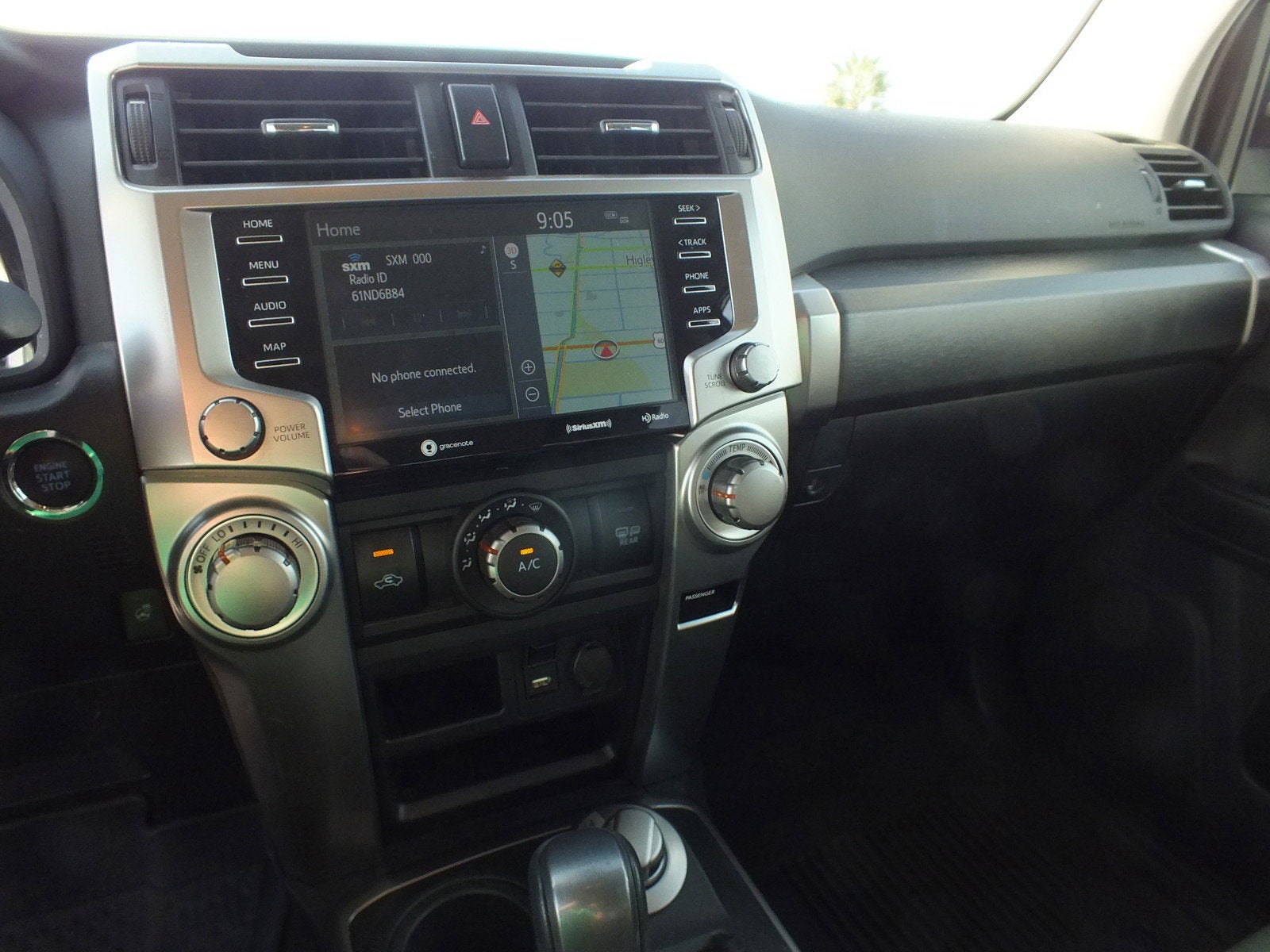 2023 Toyota 4Runner SR5 Premium 4WD *1-OWNER*