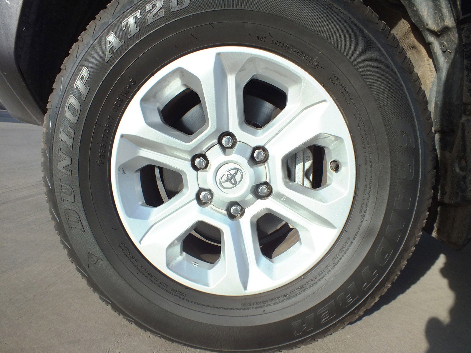 2023 Toyota 4Runner SR5 Premium 4WD *1-OWNER*