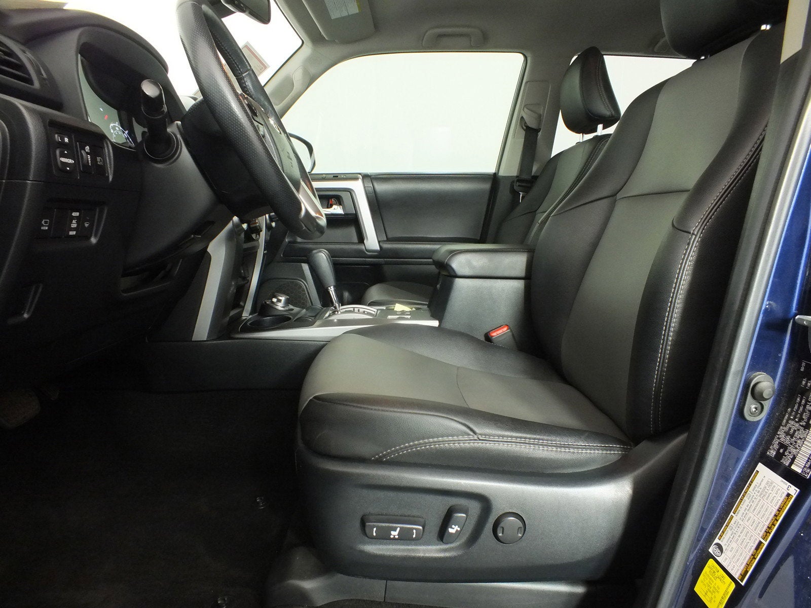 2023 Toyota 4Runner SR5 Premium 4WD *1-OWNER!*