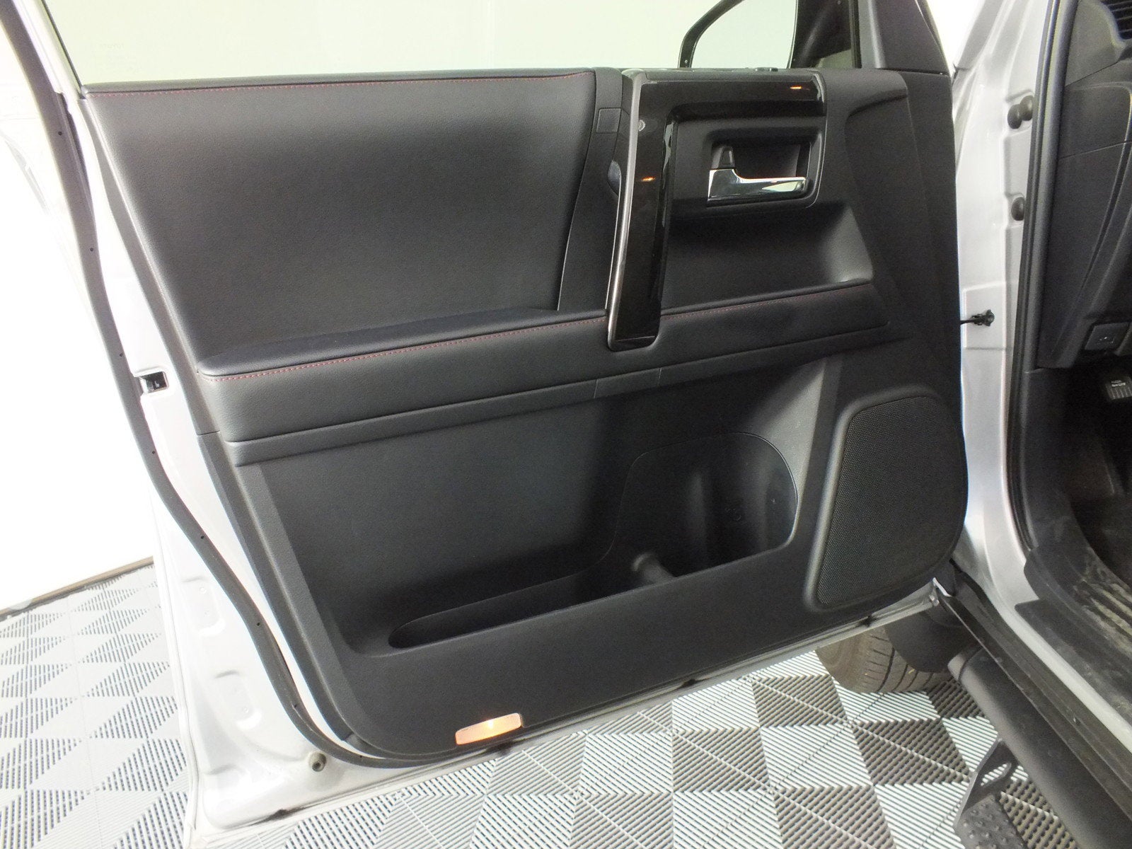 2024 Toyota 4Runner TRD Off Road Premium 4WD *1-OWNER*