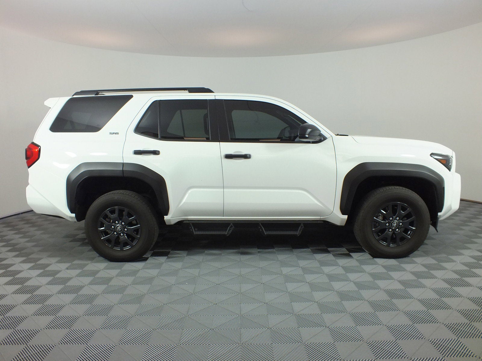 2025 Toyota 4Runner SR5 4WD *1-OWNER*