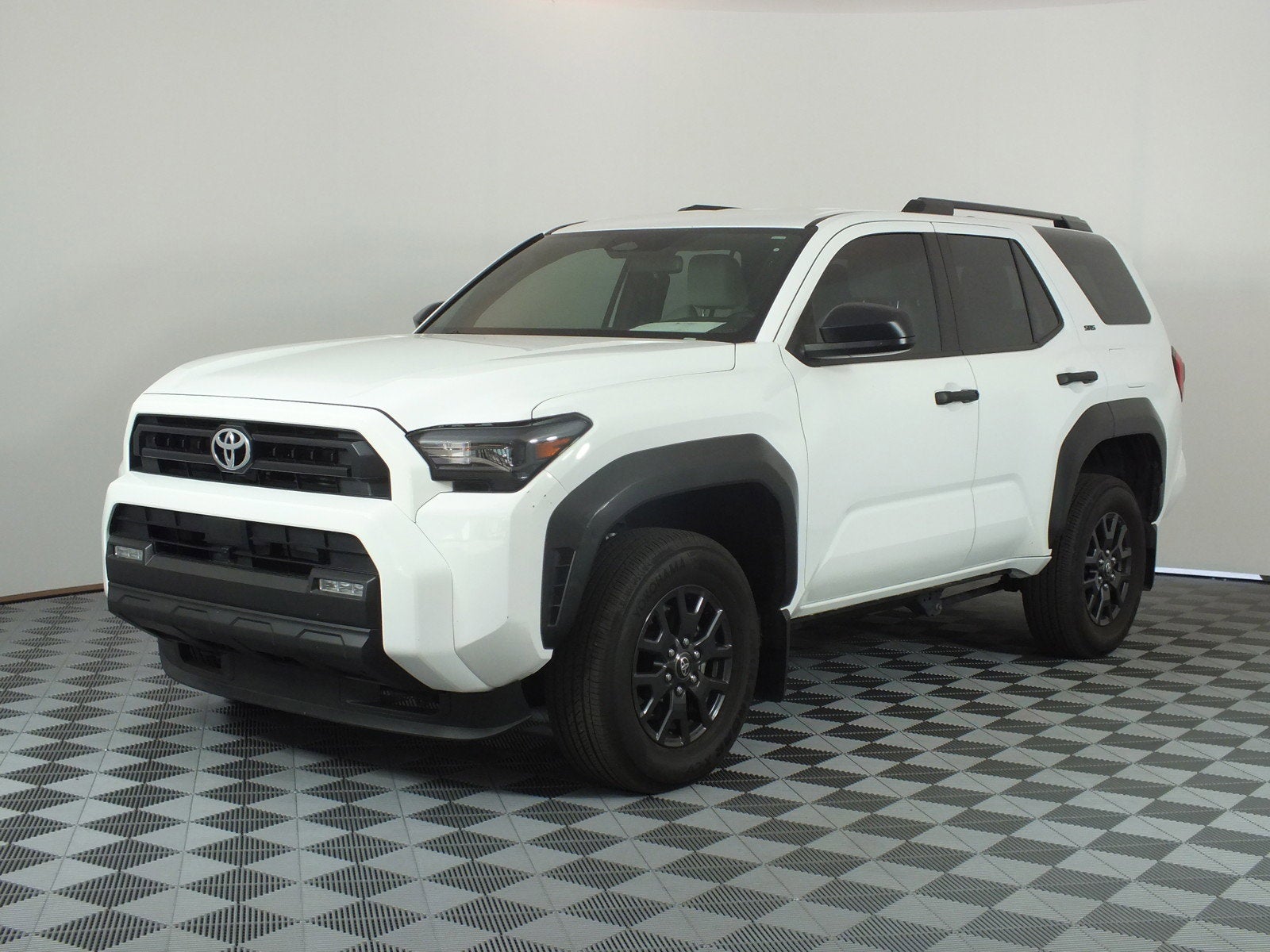 2025 Toyota 4Runner SR5 4WD *1-OWNER*