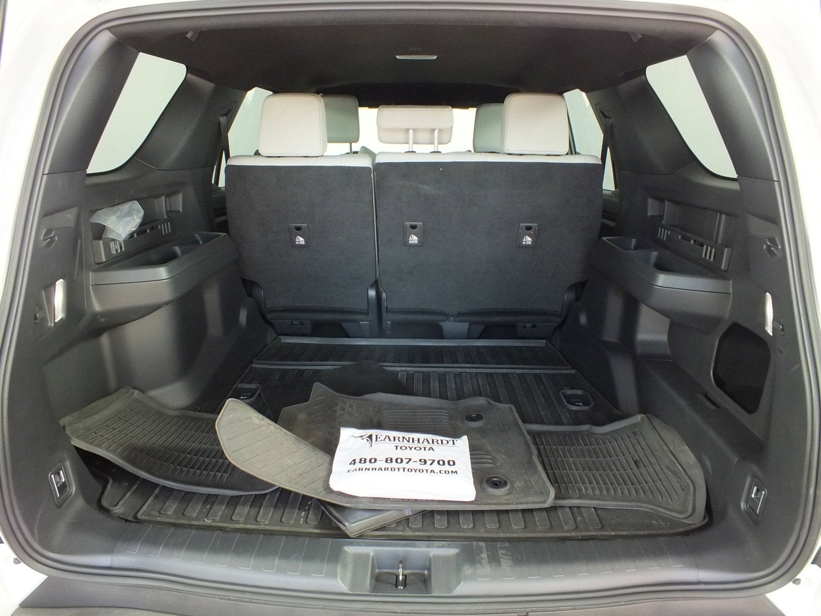 2025 Toyota 4Runner SR5 4WD *1-OWNER*