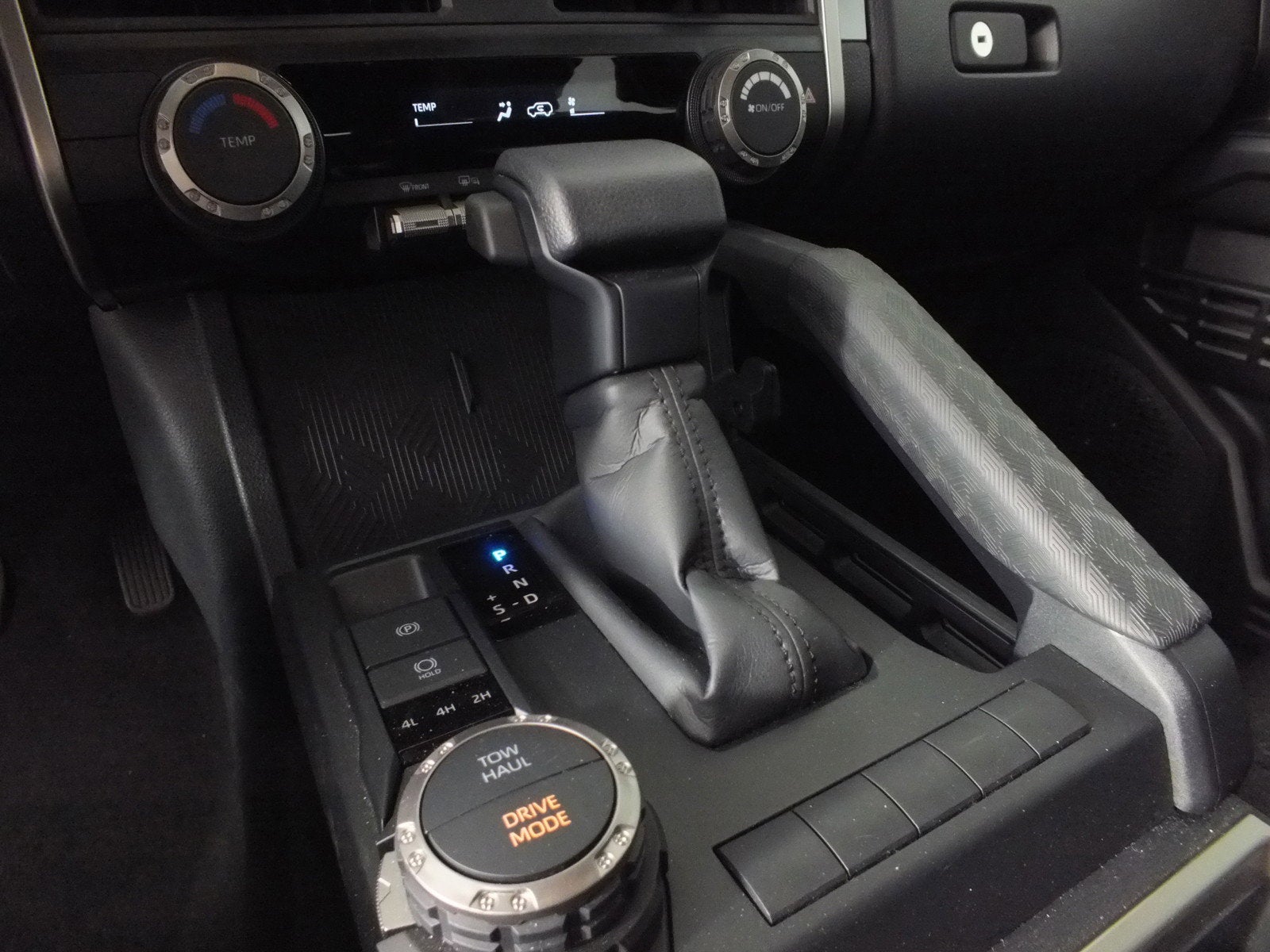 2026 Toyota 4Runner SR5 4WD *1-OWNER! ONLY 2K MILES!*