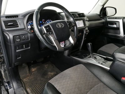 2018 Toyota 4Runner SR5 RWD *ROOMY!*