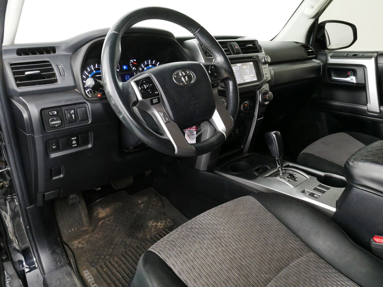 2018 Toyota 4Runner SR5 RWD *ROOMY!*