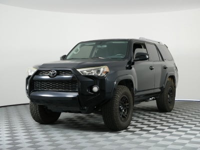 2018 Toyota 4Runner SR5 RWD *ROOMY!*