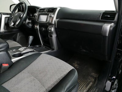 2018 Toyota 4Runner SR5 RWD *ROOMY!*