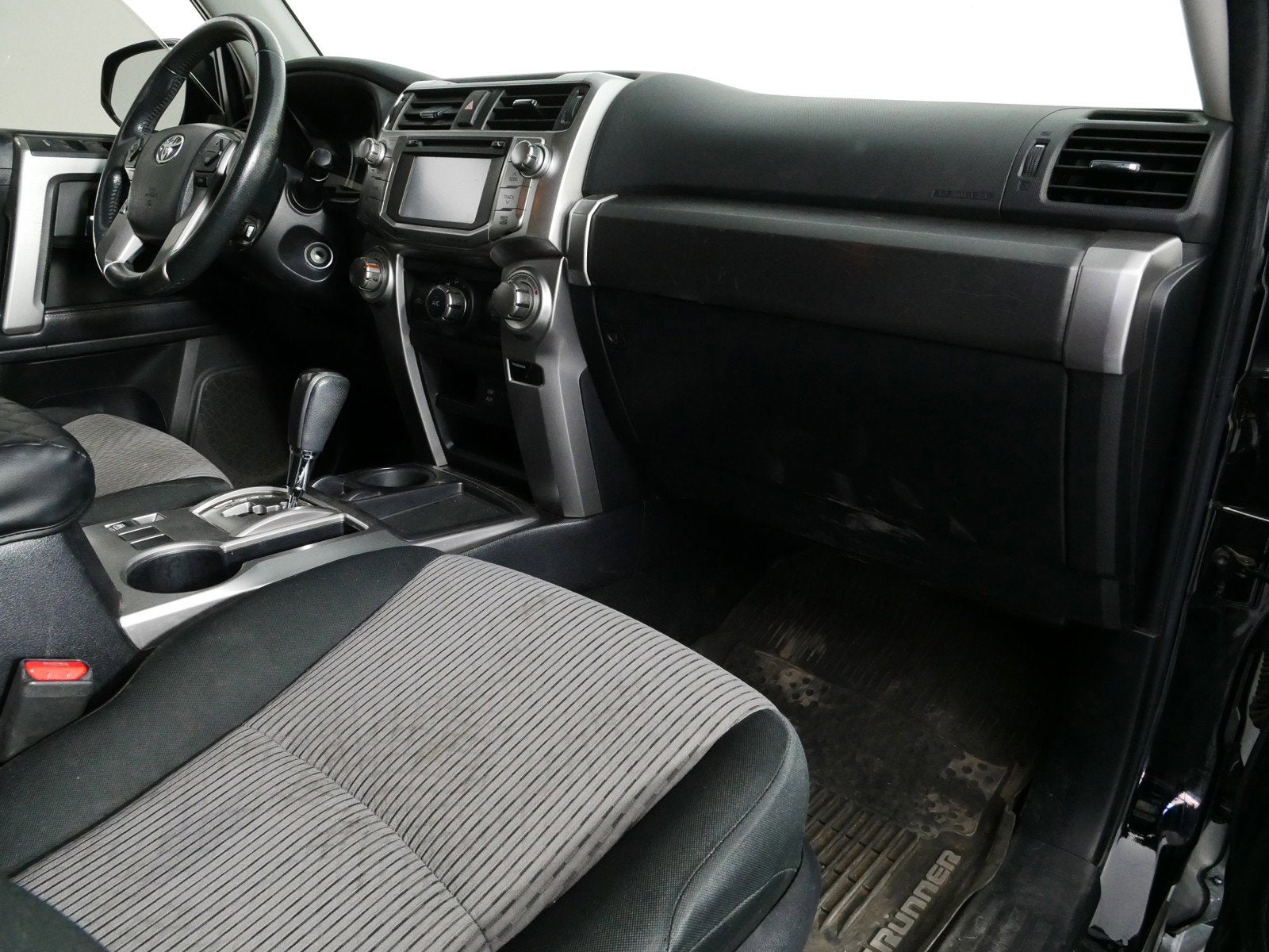 2018 Toyota 4Runner SR5 RWD *ROOMY!*