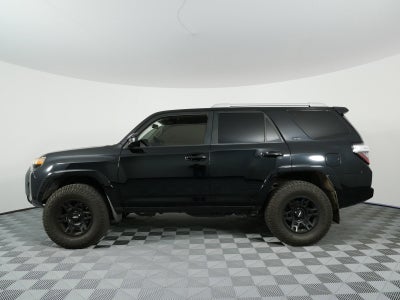 2018 Toyota 4Runner SR5 RWD *ROOMY!*