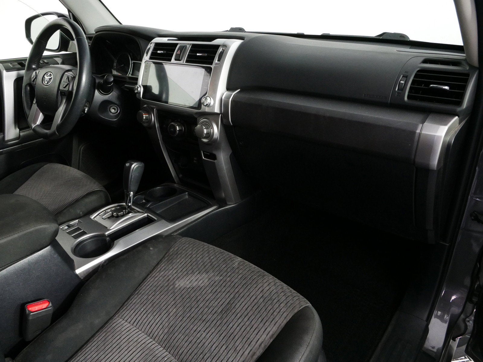 2019 Toyota 4Runner SR5 *WELL MAINTAINED*