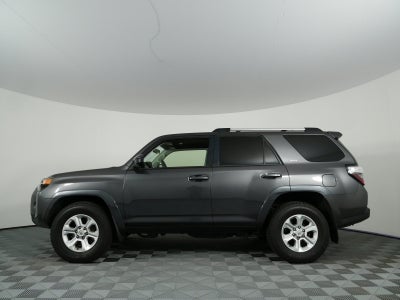 2019 Toyota 4Runner SR5 *WELL MAINTAINED*