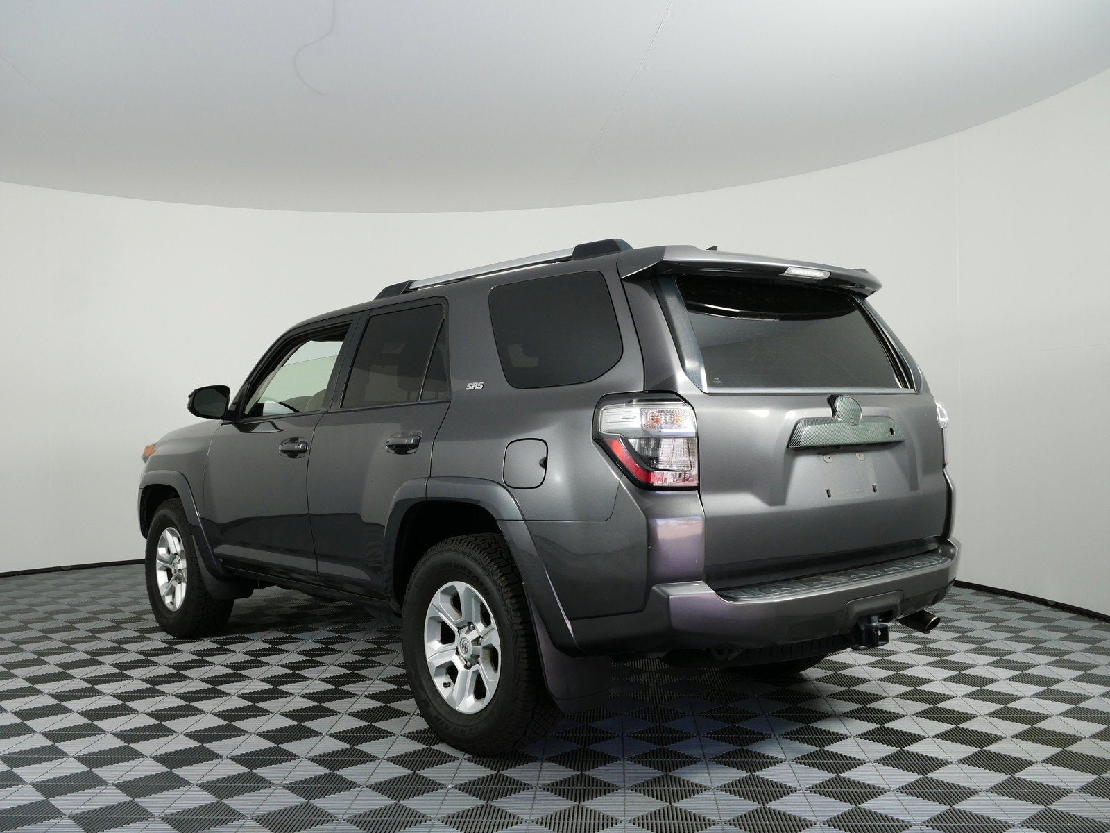 2019 Toyota 4Runner SR5 *WELL MAINTAINED*
