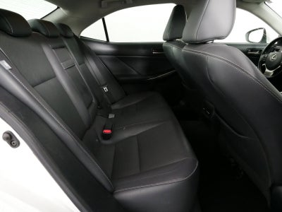 2019 Lexus IS IS 300 *SPORTY & RELIABLE!*