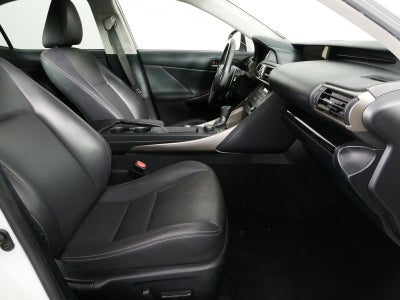 2019 Lexus IS IS 300 *SPORTY & RELIABLE!*