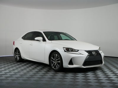 2019 Lexus IS IS 300 *SPORTY & RELIABLE!*