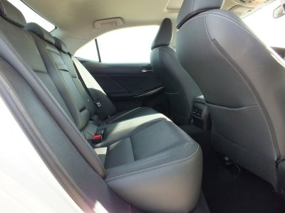 2016 Lexus IS 350 RWD *CLEAN CARFAX, 1 OWNER!*