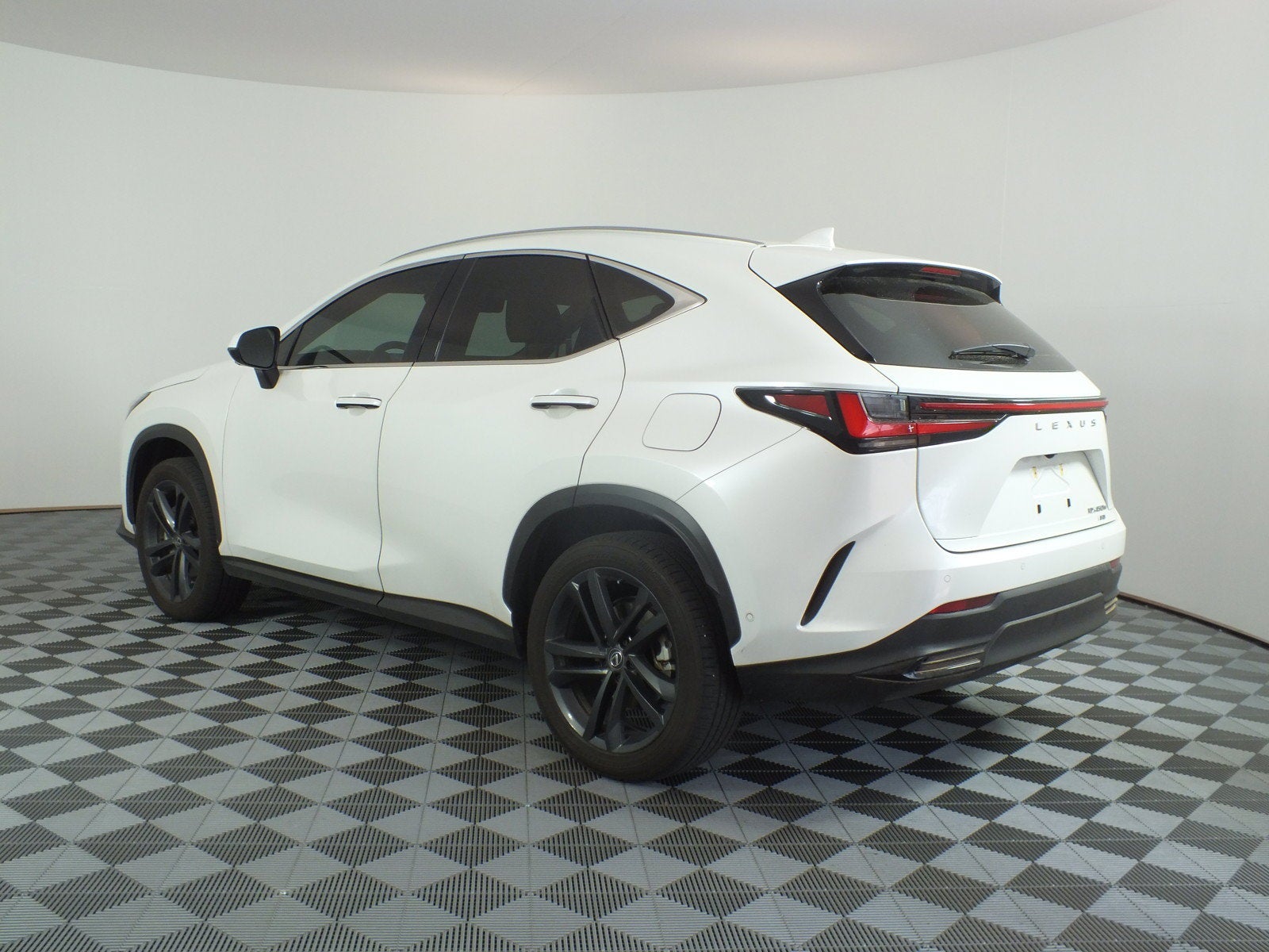 2025 Lexus NX NX 450h+ Luxury AWD Hybrid *1-OWNER*