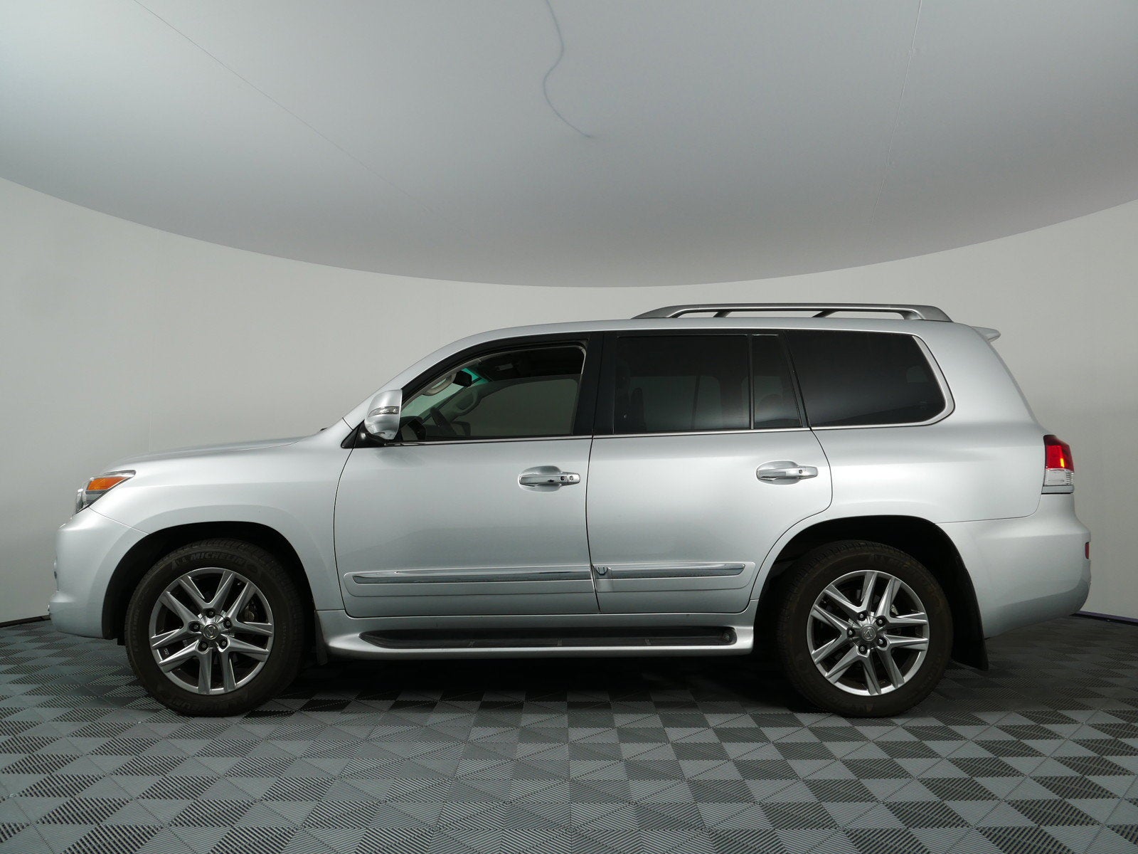 2014 Lexus LX 570 570 4WD *VERY WELL MAINTAINED!*