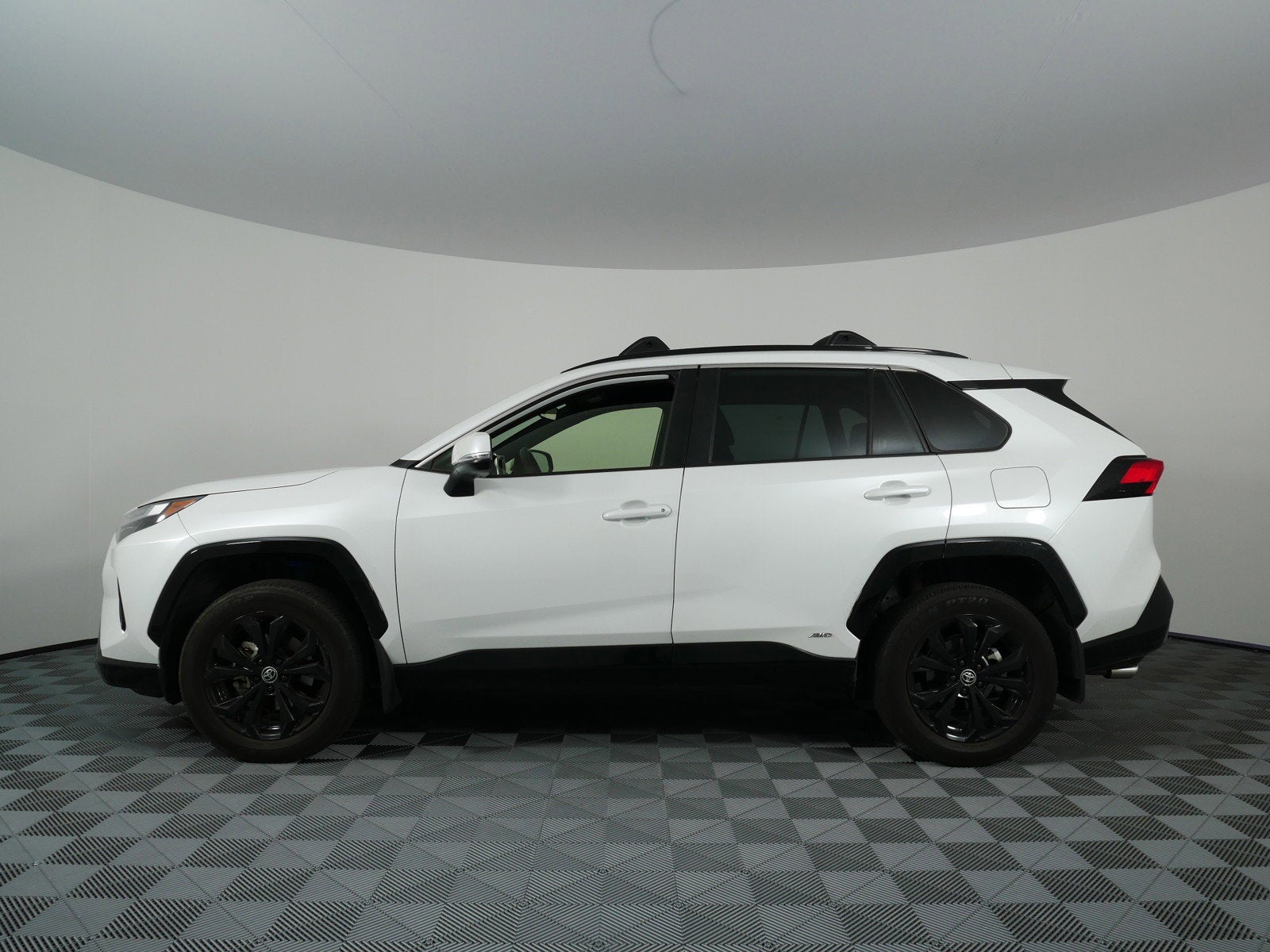 2024 Toyota RAV4 Hybrid SE AWD *1-OWNER*