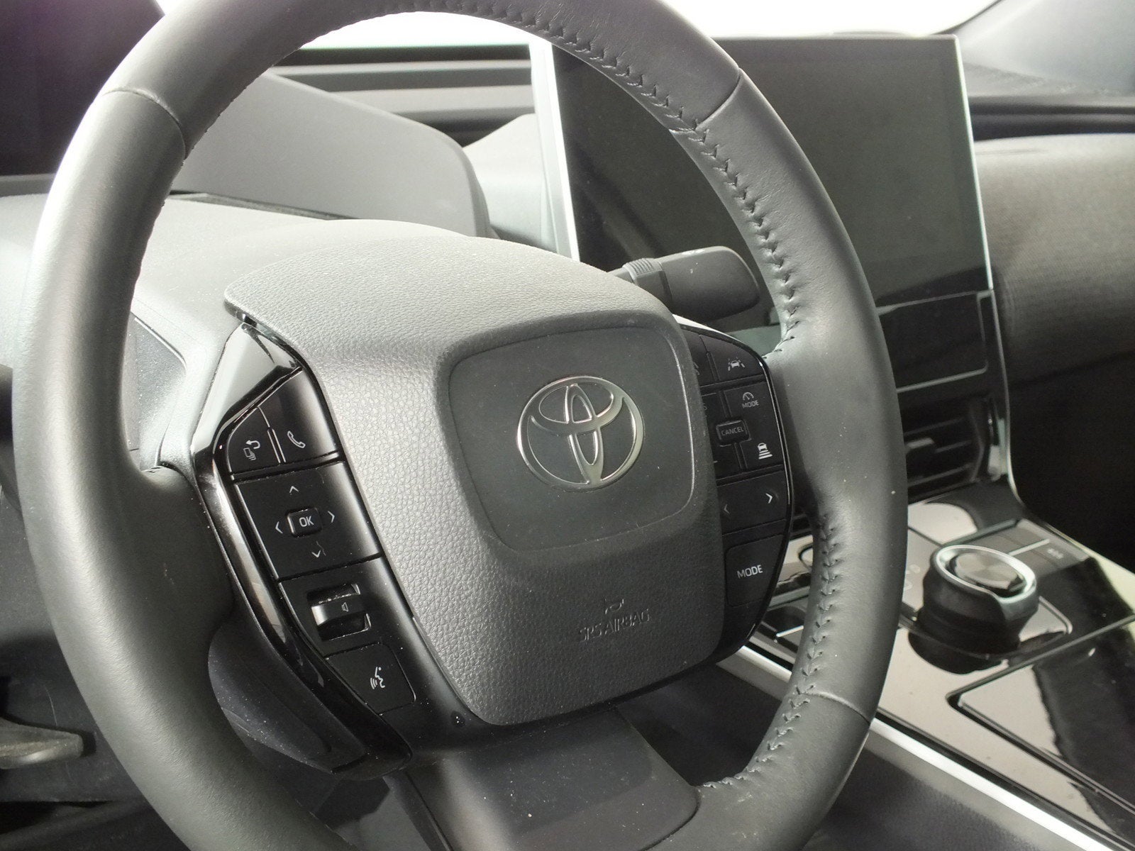 2025 Toyota bZ4X XLE *1-OWNER*