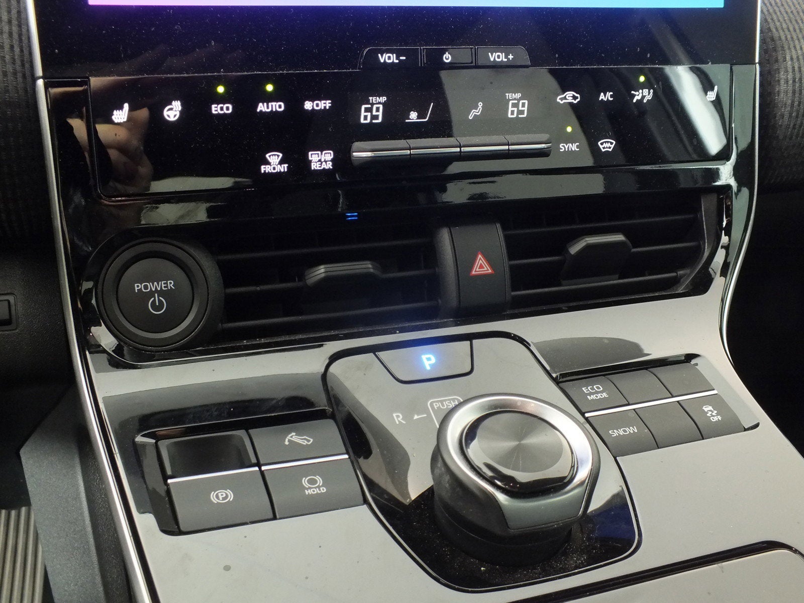 2025 Toyota bZ4X XLE *1-OWNER*