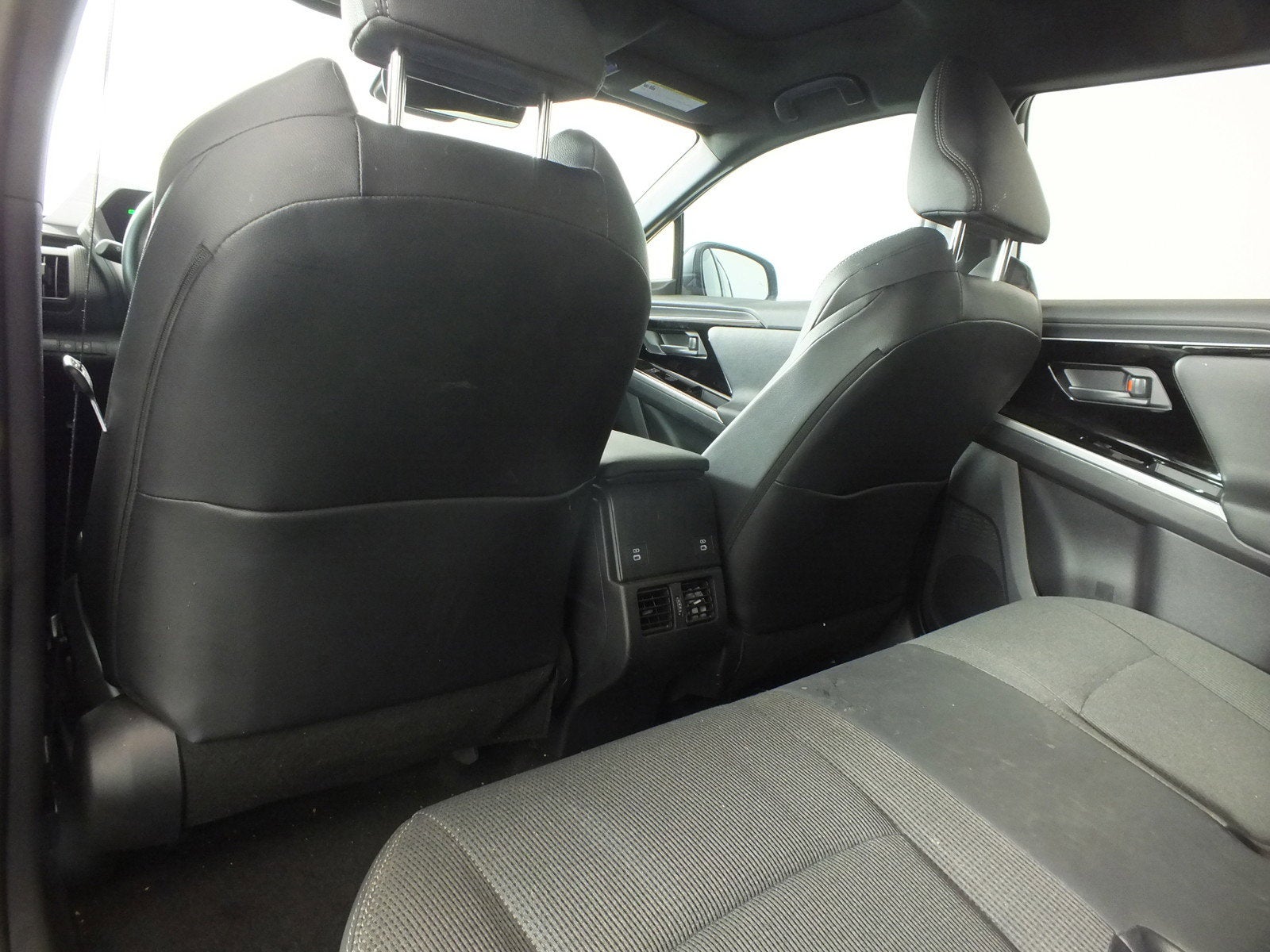 2025 Toyota bZ4X XLE *1-OWNER*