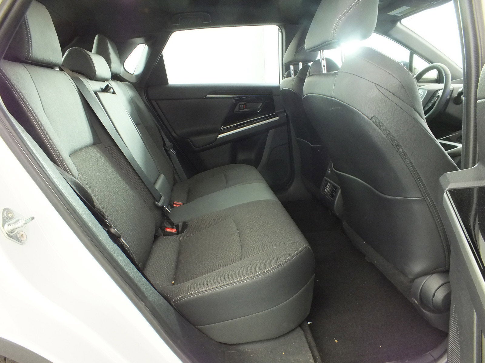 2025 Toyota bZ4X XLE *1-OWNER*