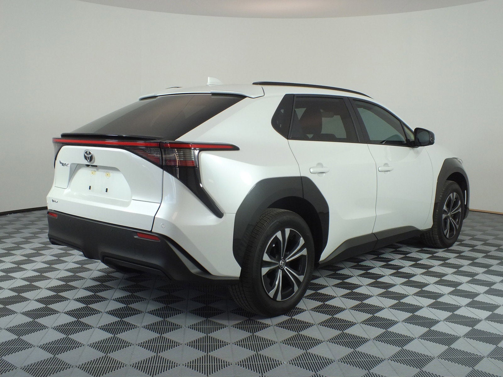 2025 Toyota bZ4X XLE *1-OWNER*