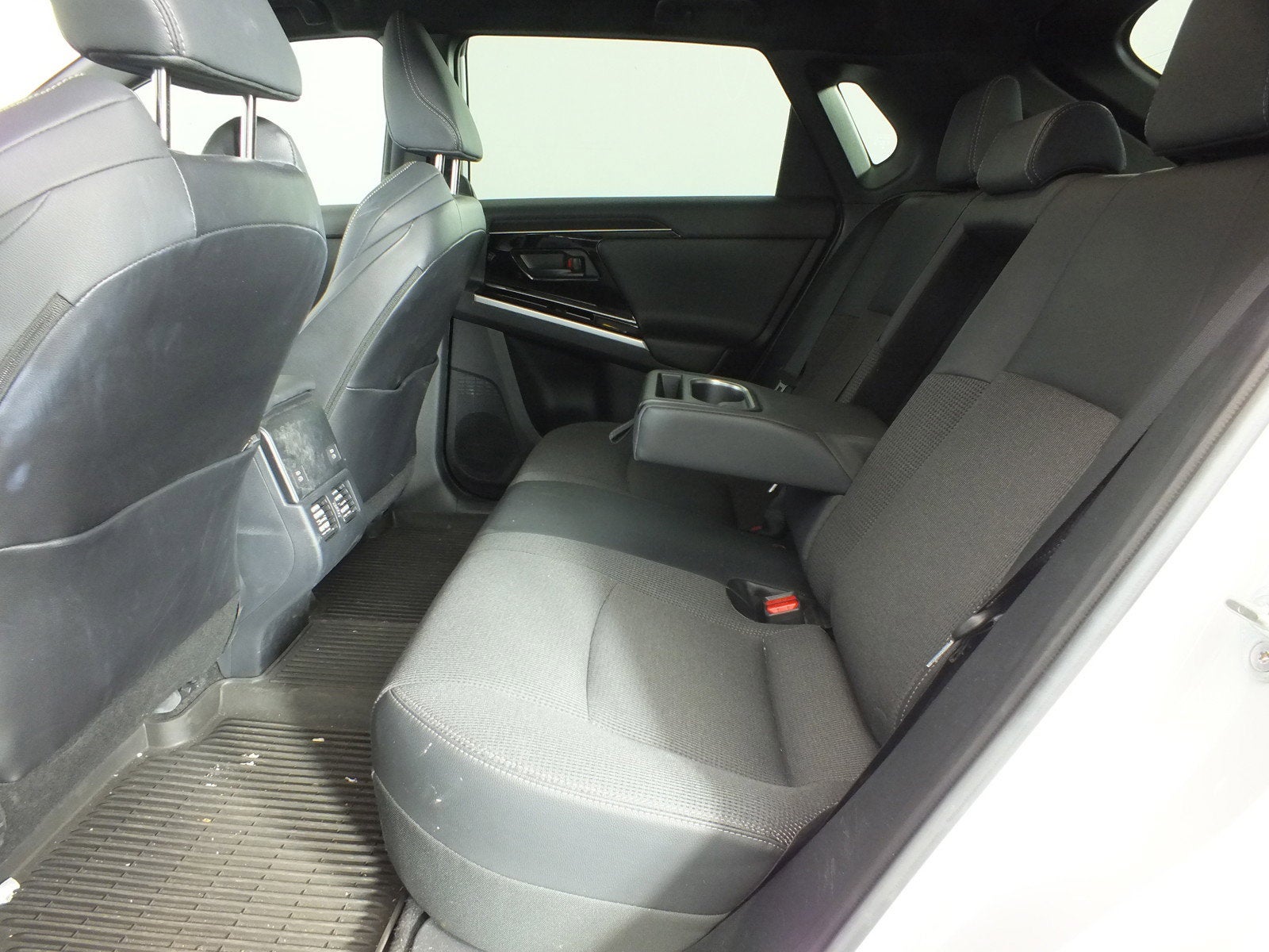 2024 Toyota bZ4X XLE AWD *1-OWNER*
