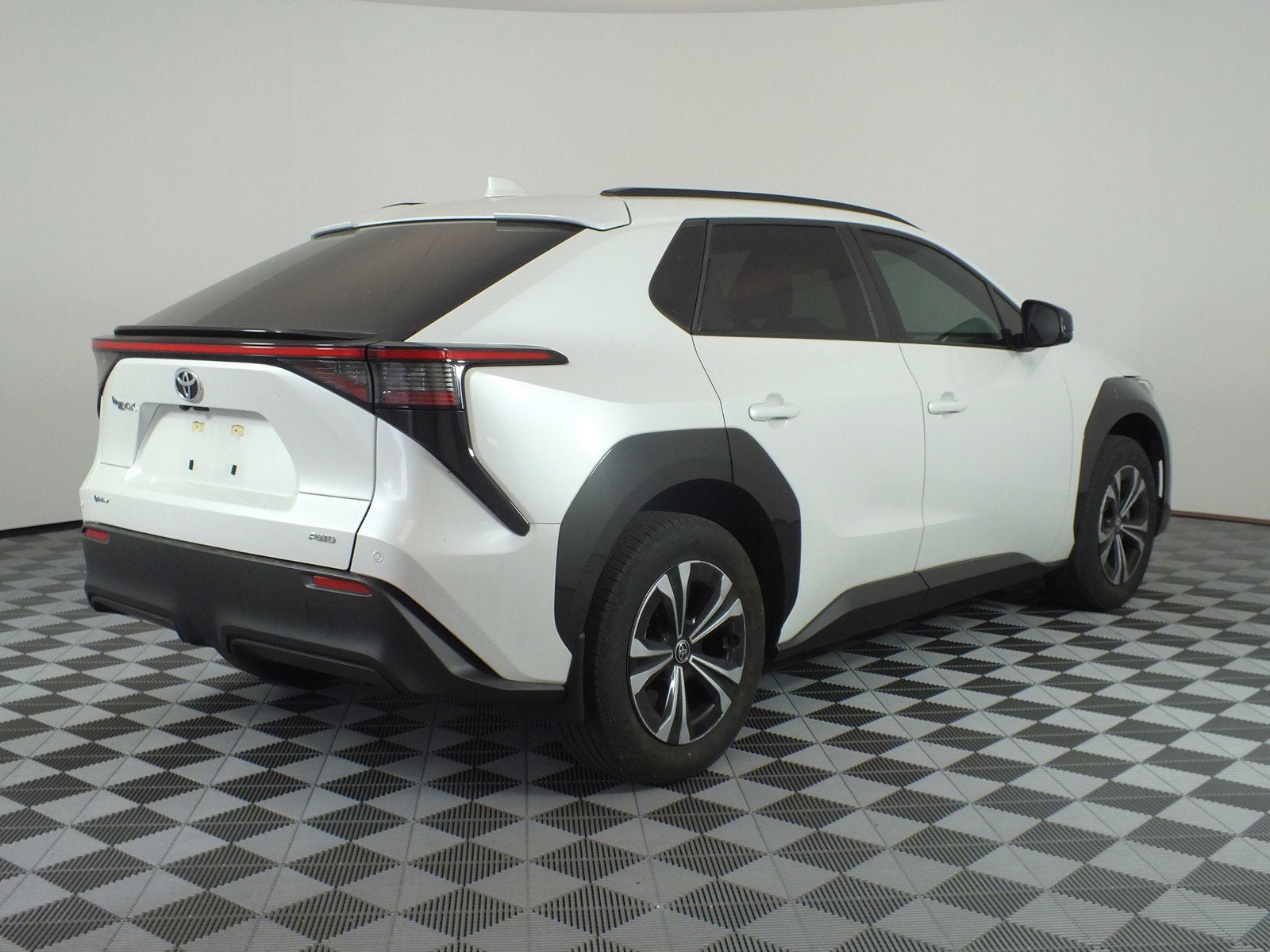 2024 Toyota bZ4X XLE AWD *1-OWNER*